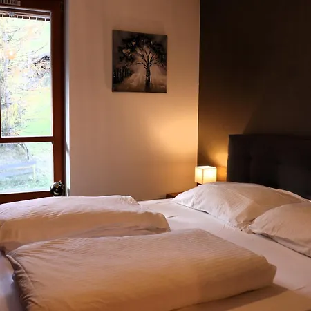 Kaiserhof Apartman *